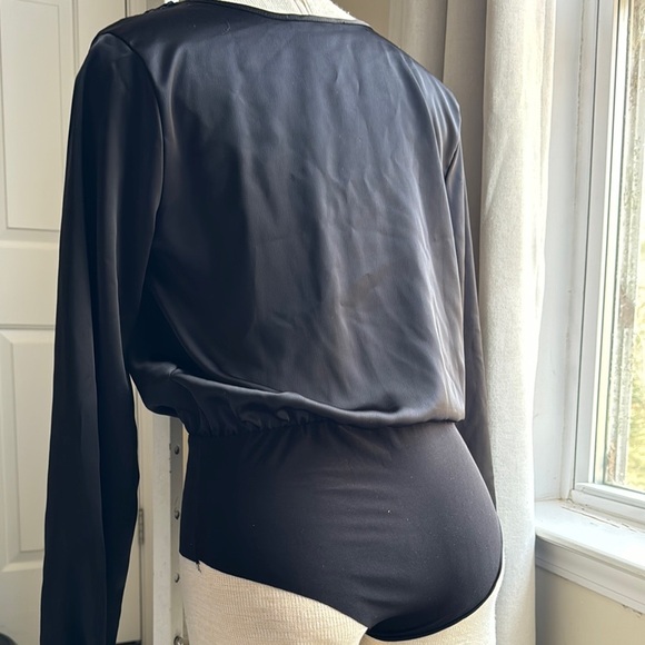 Elegant Black Women's Wrap Top - Picture 3 of 3